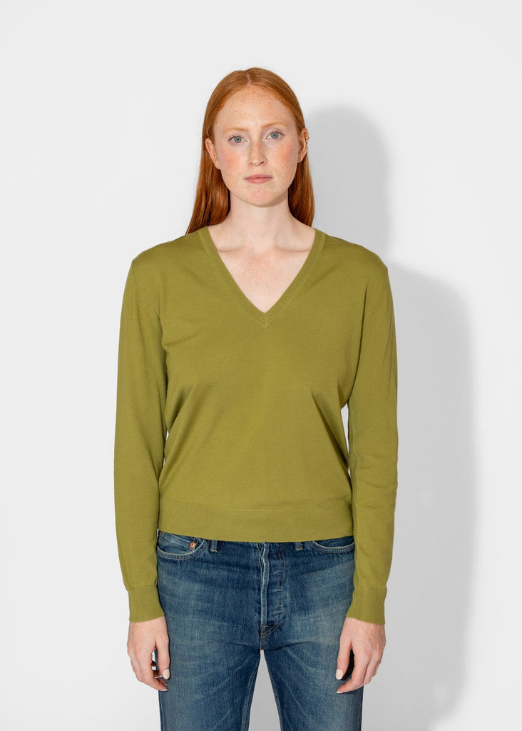 6397_Perfect V in Green_Sweater_XS - Finefolk