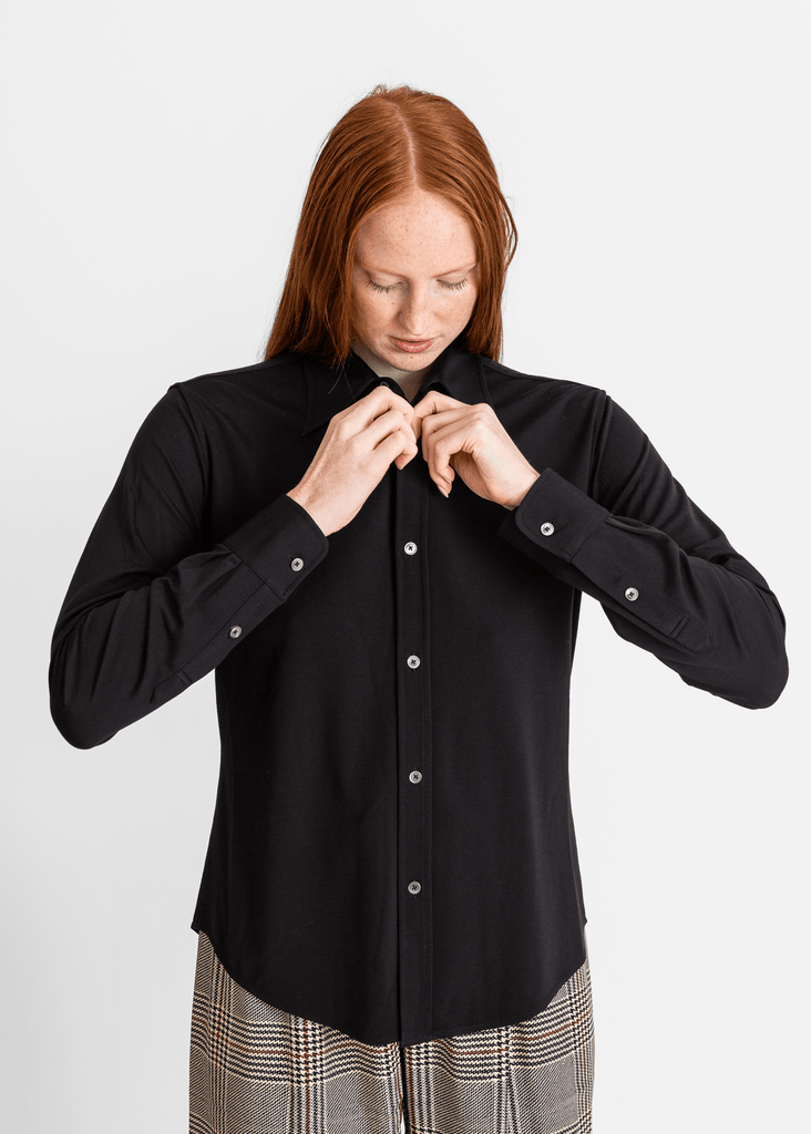 6397_Slim Buttondown Shirt in Black_Tops_XS - Finefolk