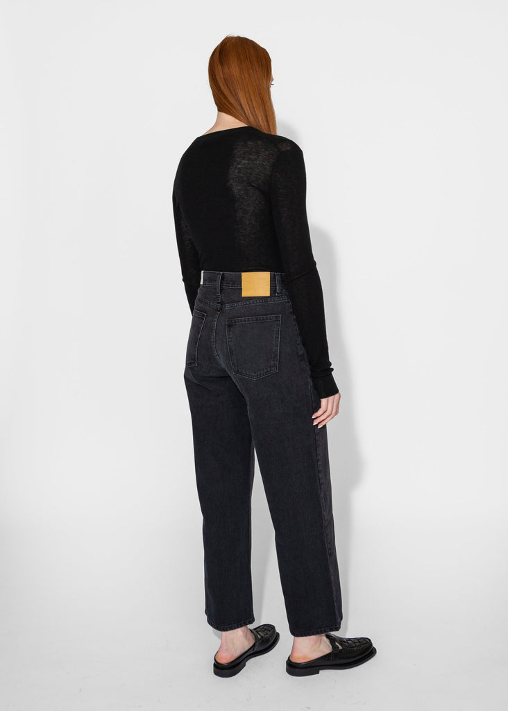 B - Sides_Elissa High Wide in Stil Black_denim_24 - Finefolk