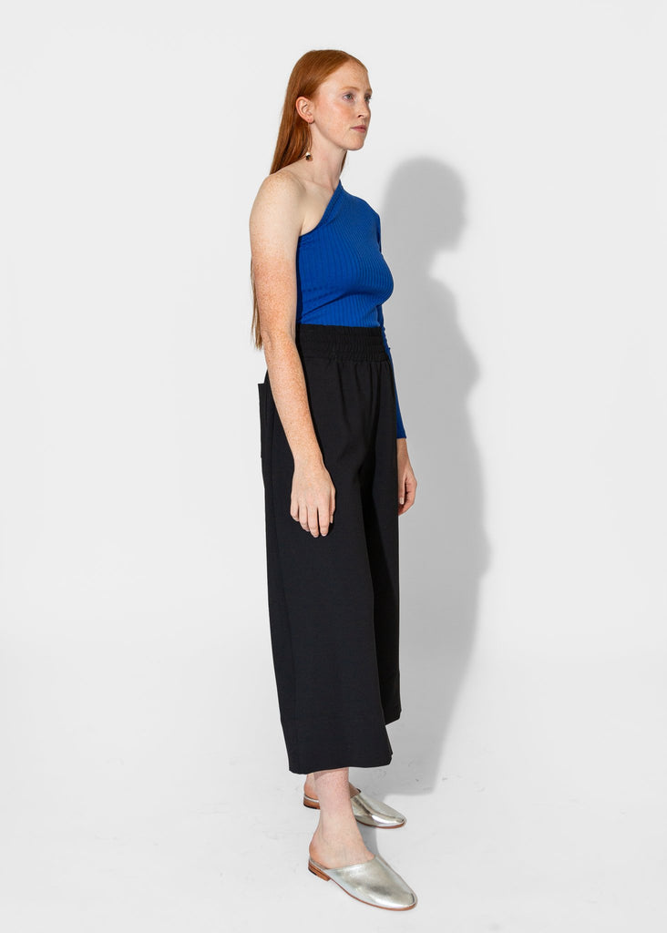 Nomia_Gathered Culottes in Black_Pants_2 - Finefolk