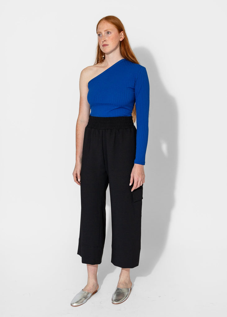 Nomia_Gathered Culottes in Black_Pants_2 - Finefolk