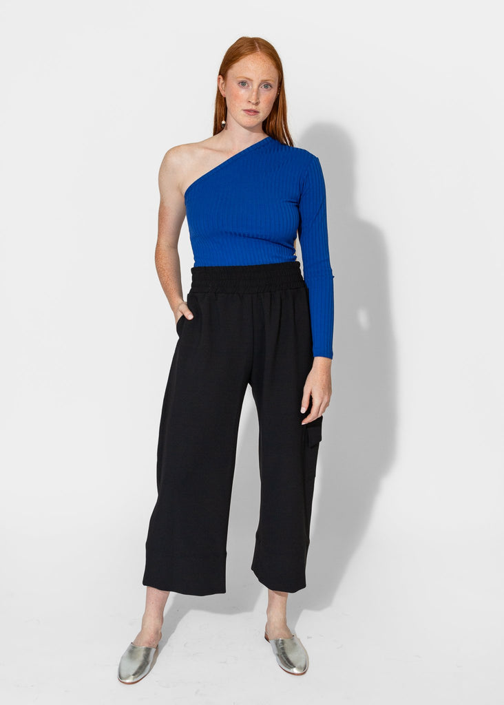 Nomia_Gathered Culottes in Black_Pants_2 - Finefolk