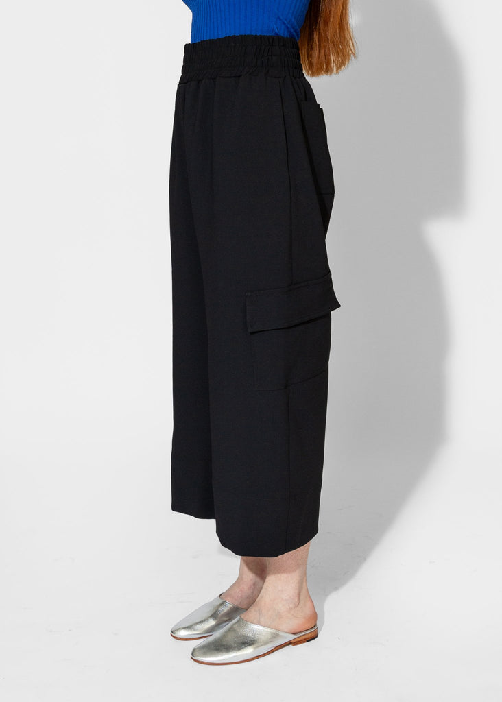 Nomia_Gathered Culottes in Black_Pants_2 - Finefolk