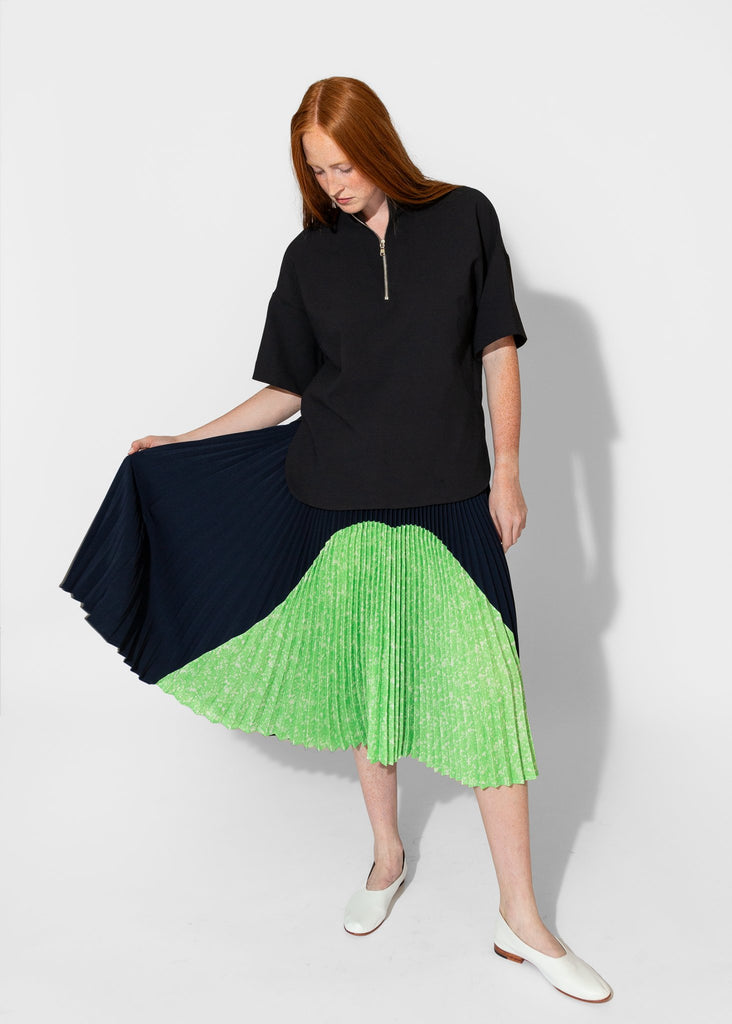 Nomia_Sunburst Pleated Skirt in Midnight/Lime_Skirt_XS - Finefolk