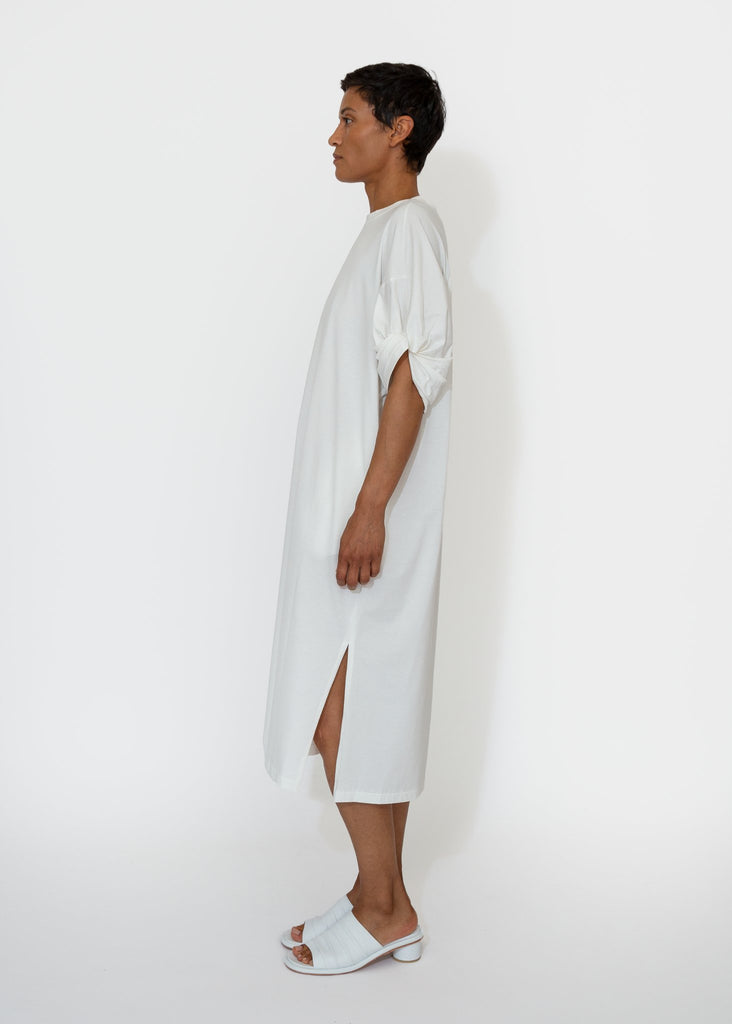 Sayaka Davis_Twisted Sleeve Dress in White_Dress_XS - Finefolk