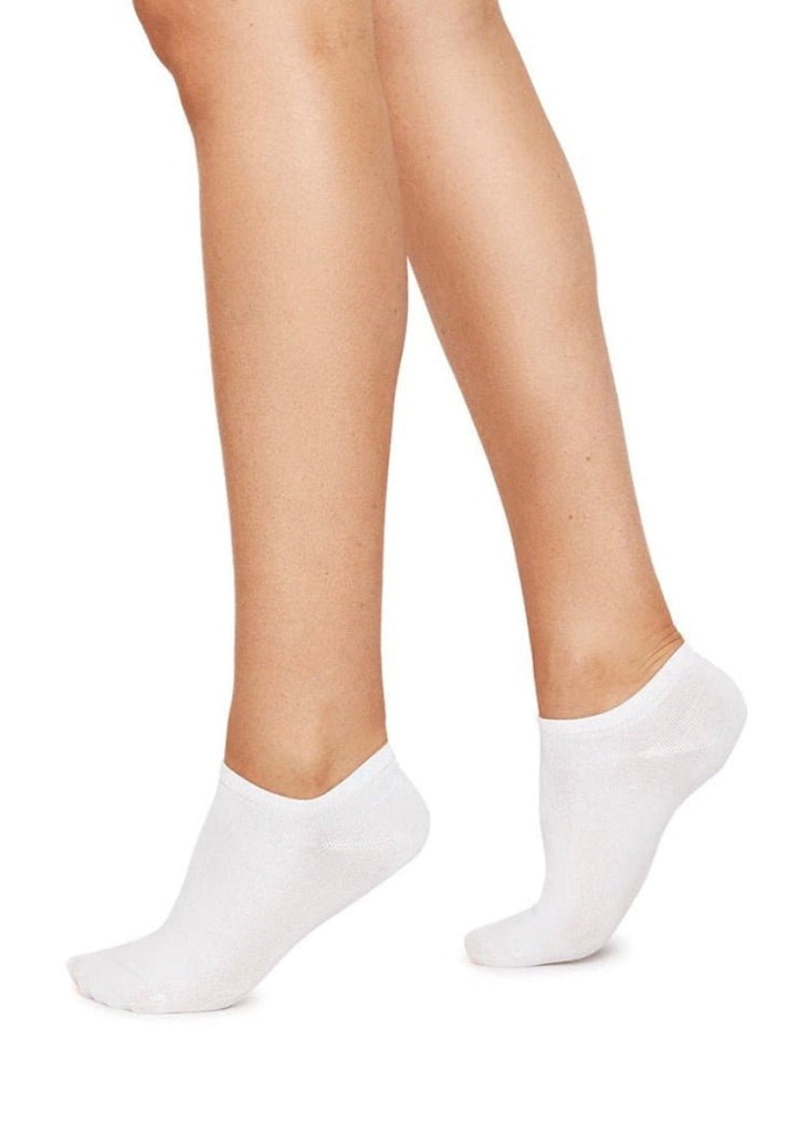 Swedish Stockings_Sara Premium Sneaker Socks in White_Hosiery/Socks_36/37 - Finefolk